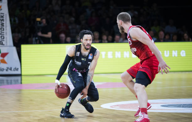 代表荷兰出 代表荷兰出