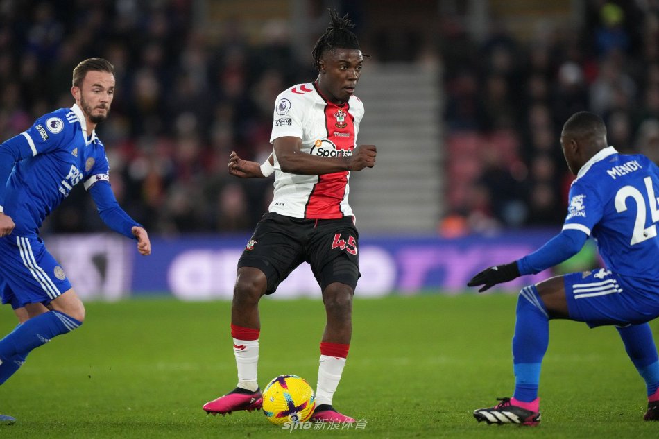 终场哨响 终场哨响