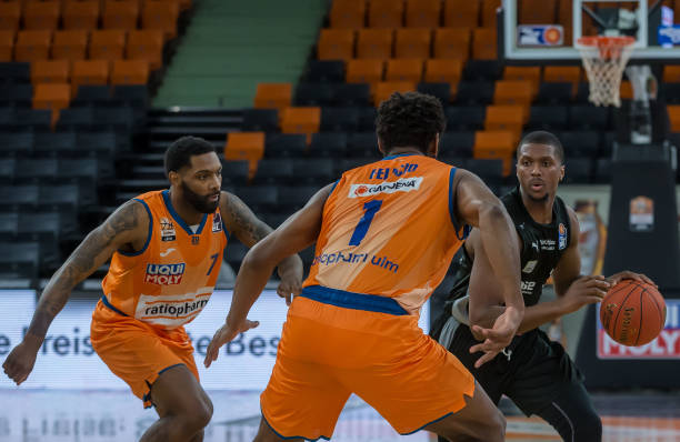 压制巴林的 压制巴林的