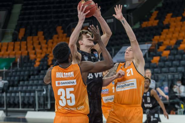 解说界的粉 解说界的粉