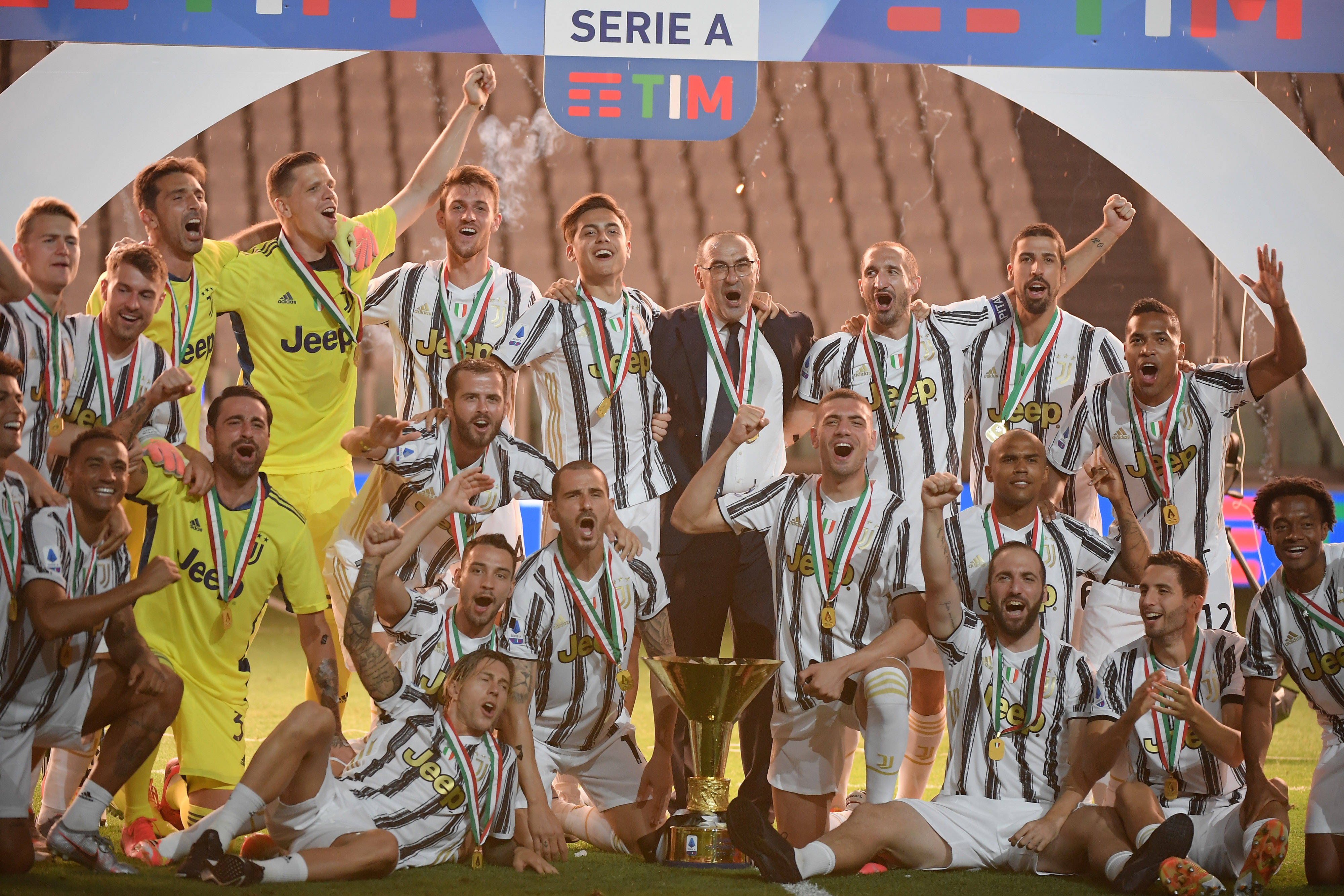 尼亚尔等人 尼亚尔等人